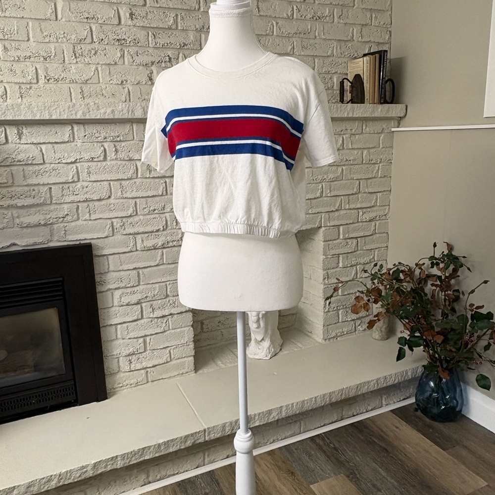 Hollister Cropped Striped Sweatshirt Crewneck M
